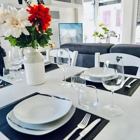 Lakeside Attic Appartamento Lugano